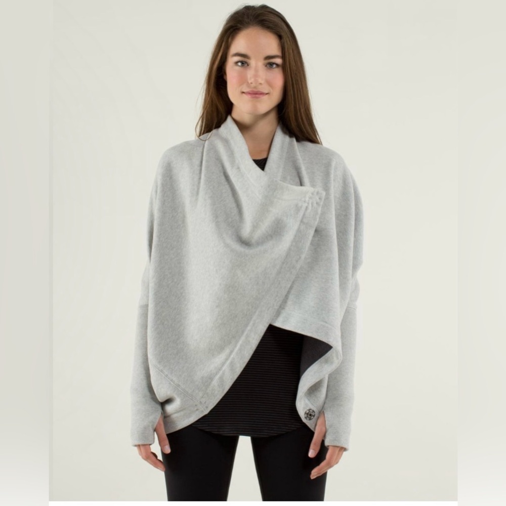 Lululemon It Makes Two Wrap